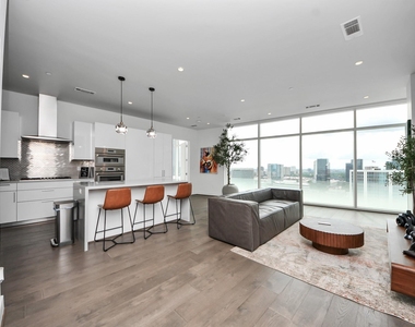 4521 San Felipe Street - Photo Thumbnail 2