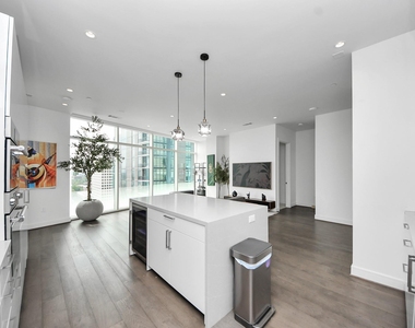 4521 San Felipe Street - Photo Thumbnail 8