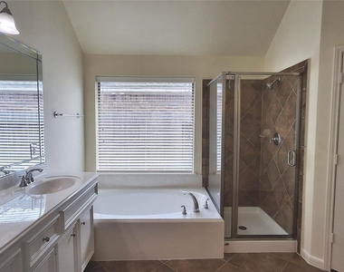 10615 Cortland Ridge Lane - Photo Thumbnail 27