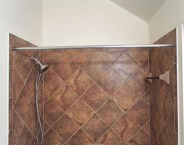 10615 Cortland Ridge Lane - Photo Thumbnail 31