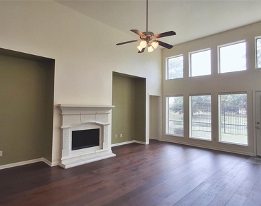 10615 Cortland Ridge Lane - Photo Thumbnail 11