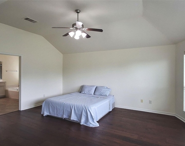 10615 Cortland Ridge Lane - Photo Thumbnail 22
