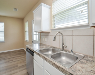4127 Chablis Ridge Court - Photo Thumbnail 13
