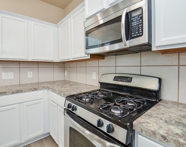 4127 Chablis Ridge Court - Photo Thumbnail 12