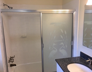 1221 Marine Drive - Photo Thumbnail 18