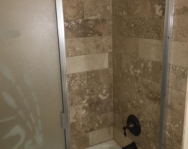 1221 Marine Drive - Photo Thumbnail 16
