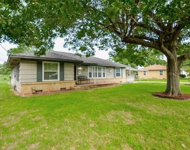 1116 N Meyer Street - Photo Thumbnail 1