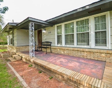 1116 N Meyer Street - Photo Thumbnail 3