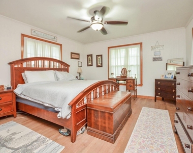 1116 N Meyer Street - Photo Thumbnail 10