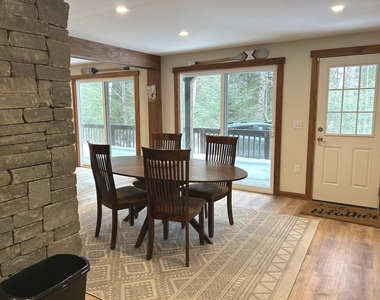 174 Pikes Point - Photo Thumbnail 7