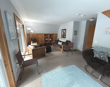 174 Pikes Point - Photo Thumbnail 12