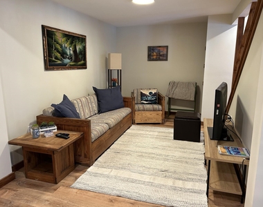 174 Pikes Point - Photo Thumbnail 9