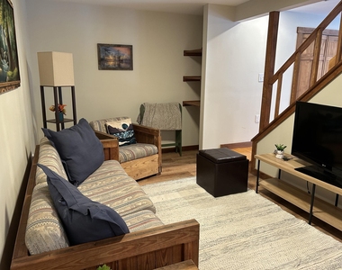 174 Pikes Point - Photo Thumbnail 8
