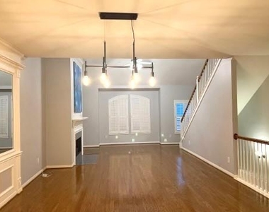 2905 W Dallas Street - Photo Thumbnail 14