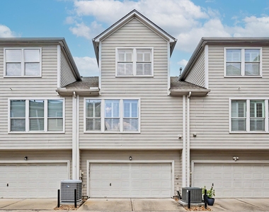 2905 W Dallas Street - Photo Thumbnail 20