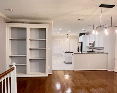 2905 W Dallas Street - Photo Thumbnail 15