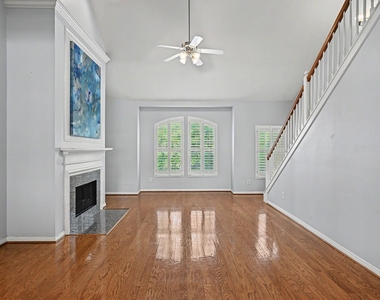 2905 W Dallas Street - Photo Thumbnail 3