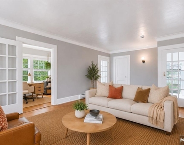 26 Howe - Photo Thumbnail 10