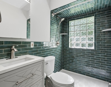 26 Howe - Photo Thumbnail 18