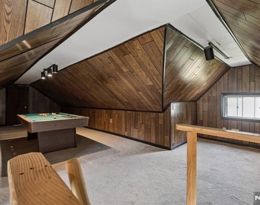 26 Howe - Photo Thumbnail 20