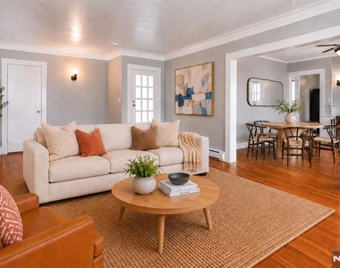 26 Howe - Photo Thumbnail 6