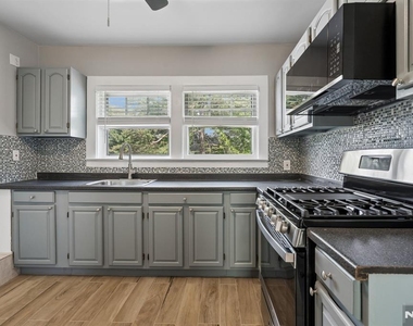 26 Howe - Photo Thumbnail 14