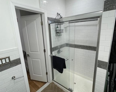 419 Bloomfield - Photo Thumbnail 6