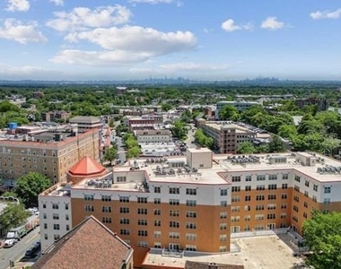 48 S Park - Photo Thumbnail 42