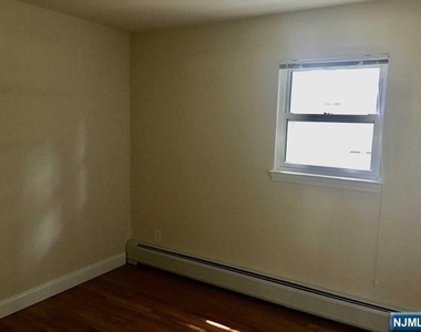 1105 Washington - Photo Thumbnail 8