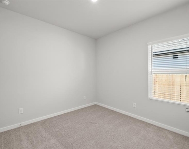 25207 Leather Leaf Court - Photo Thumbnail 15
