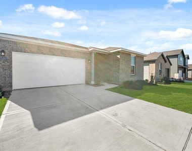 25207 Leather Leaf Court - Photo Thumbnail 2
