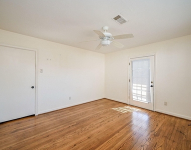 2821 Eastgrove Lane - Photo Thumbnail 20