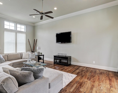 2520 Cohn Street - Photo Thumbnail 8