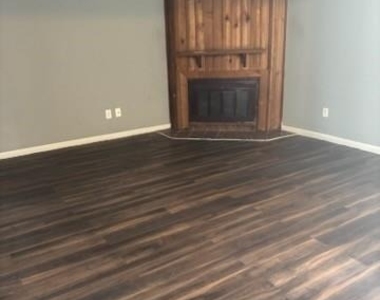 12517 Corona Lane - Photo Thumbnail 1
