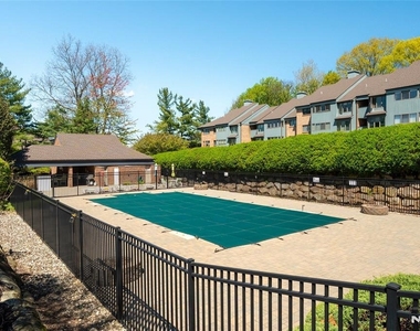 138 Indian Hollow - Photo Thumbnail 39