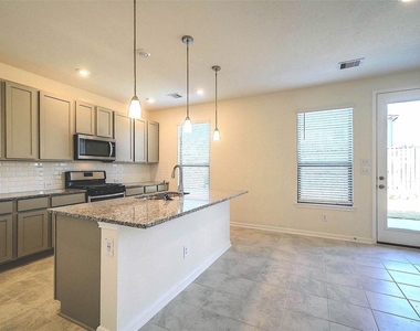 20811 Sheffield Park Drive - Photo Thumbnail 9