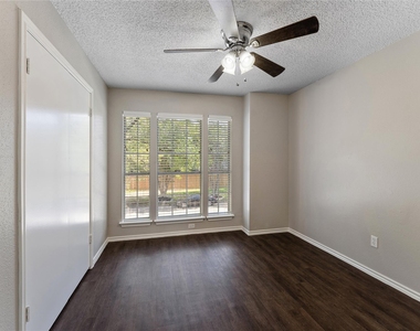 11831 Meadowchase Drive - Photo Thumbnail 25