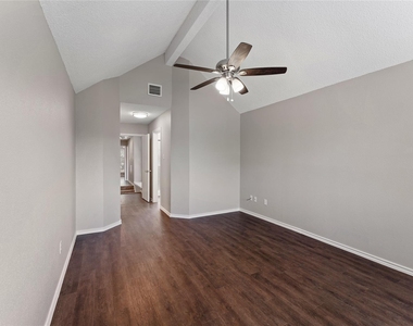11831 Meadowchase Drive - Photo Thumbnail 20