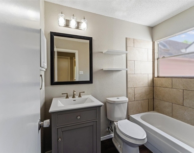 11831 Meadowchase Drive - Photo Thumbnail 26