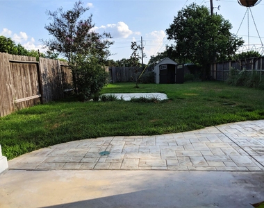 11831 Meadowchase Drive - Photo Thumbnail 27