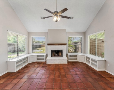 11831 Meadowchase Drive - Photo Thumbnail 4
