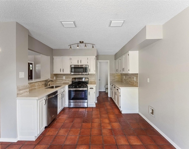 11831 Meadowchase Drive - Photo Thumbnail 11