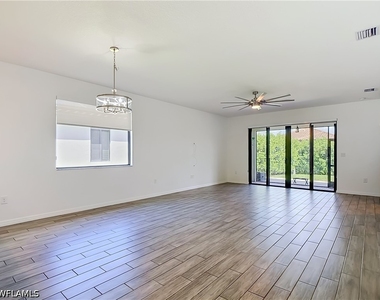 5045 Arancia Lane - Photo Thumbnail 4