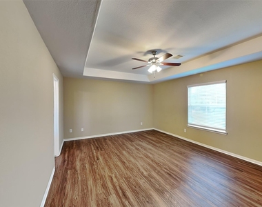 21715 Britton Hill Way - Photo Thumbnail 11