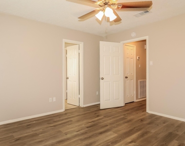 4703 Owens Creek Lane - Photo Thumbnail 8