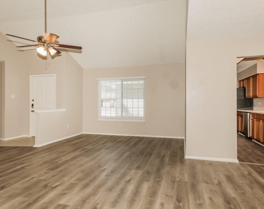 4703 Owens Creek Lane - Photo Thumbnail 3