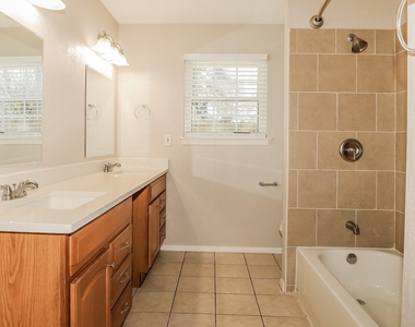 4703 Owens Creek Lane - Photo Thumbnail 9