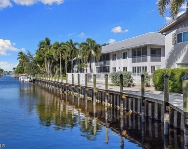1686 Blue Point Avenue - Photo Thumbnail 7