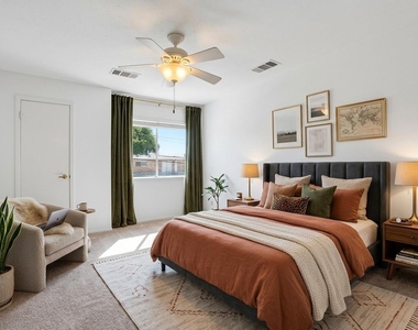 1920 Augusta Drive - Photo Thumbnail 13