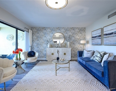 586 Beachwalk Circle - Photo Thumbnail 10